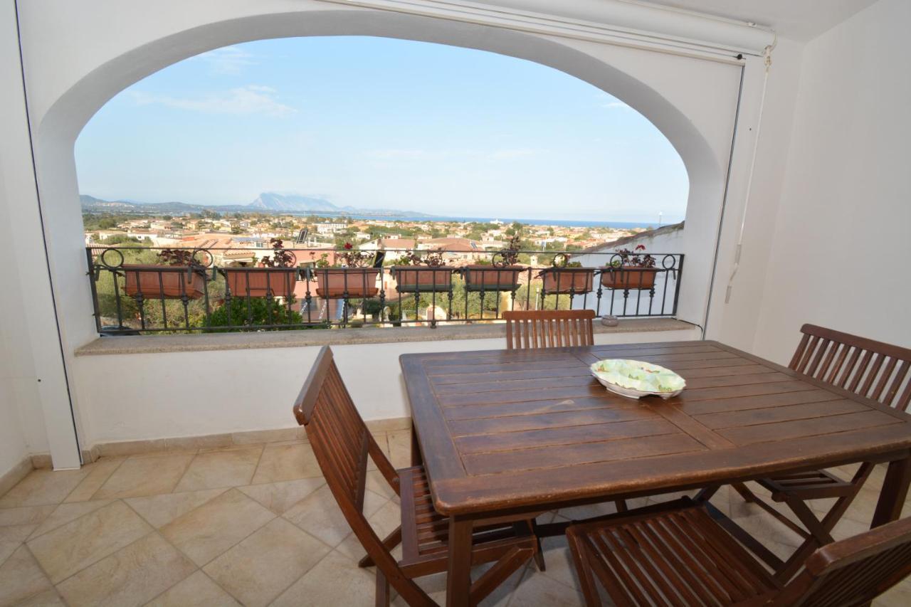 Apartamento Citai Con Splendida Vista Mare San Teodoro  Exterior foto