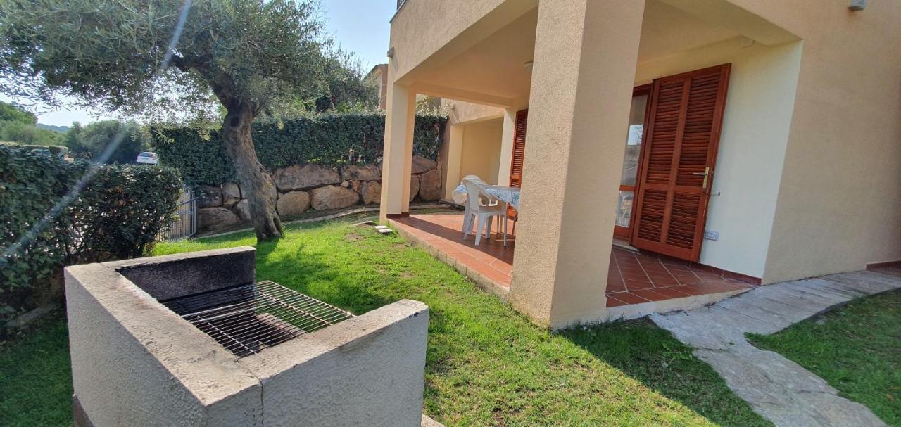 Apartamento Citai Con Splendida Vista Mare San Teodoro  Exterior foto