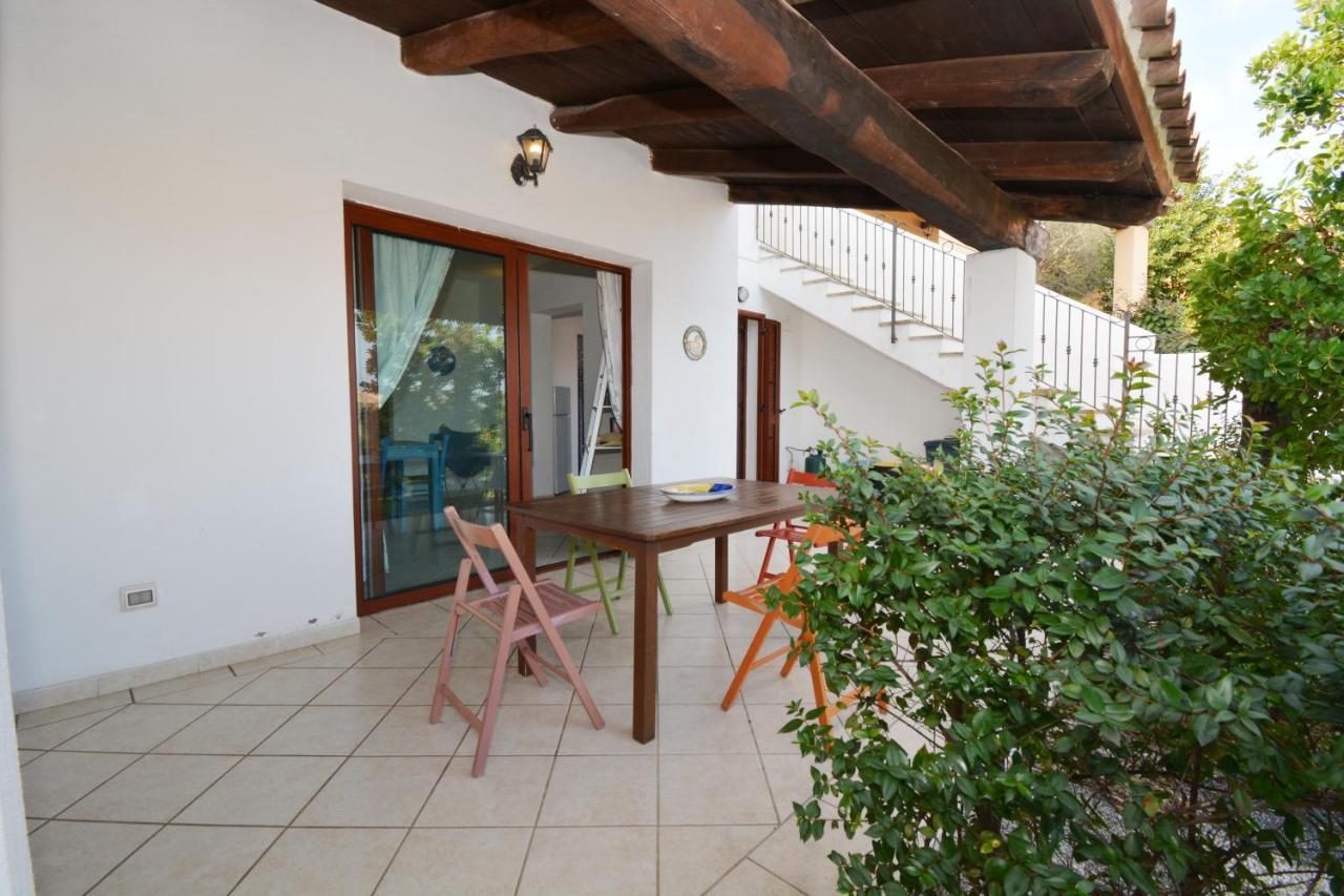 Apartamento Citai Con Splendida Vista Mare San Teodoro  Exterior foto