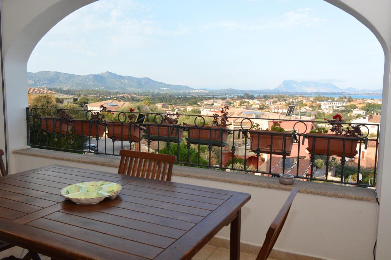 Apartamento Citai Con Splendida Vista Mare San Teodoro  Exterior foto