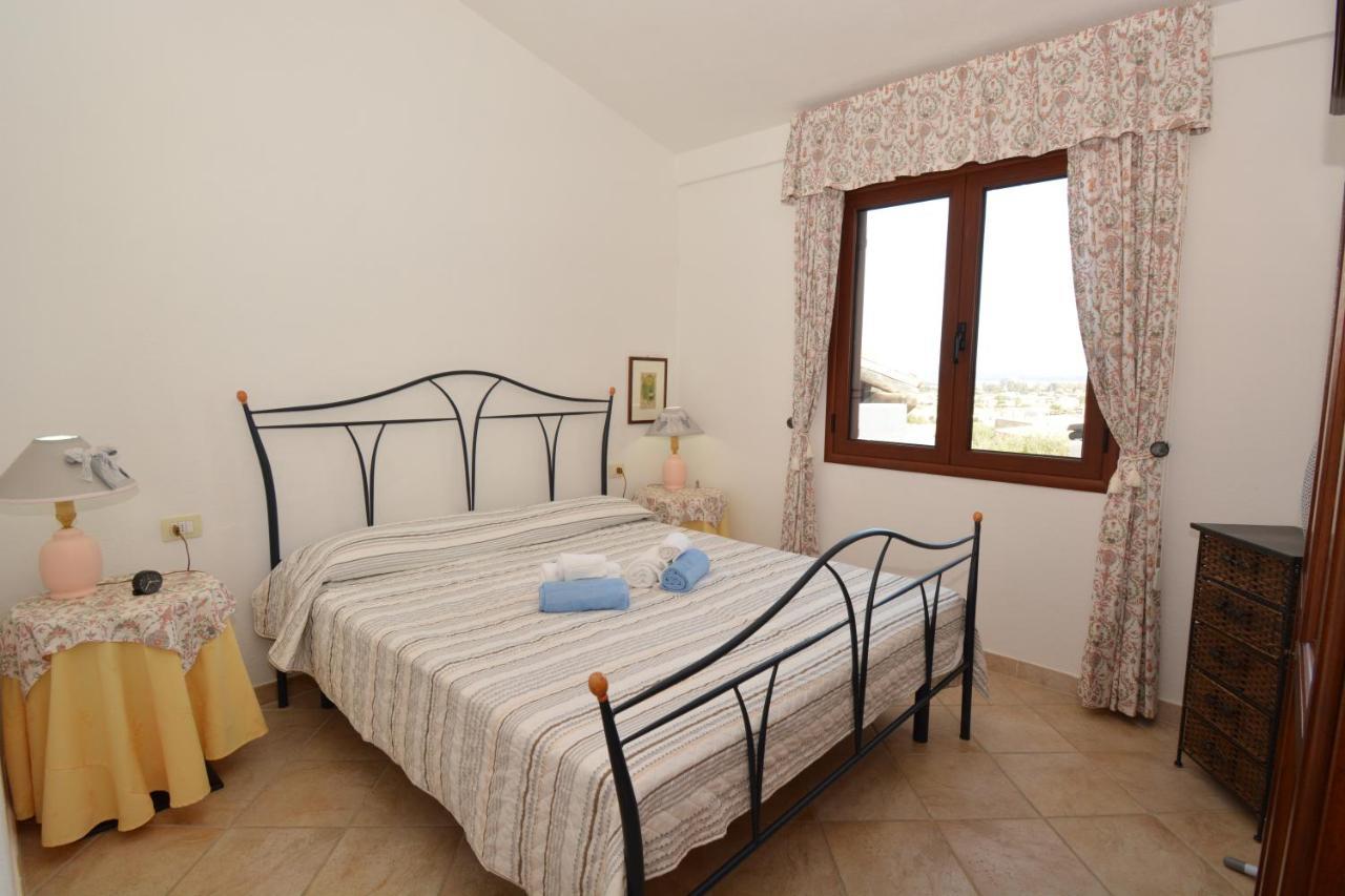 Apartamento Citai Con Splendida Vista Mare San Teodoro  Exterior foto