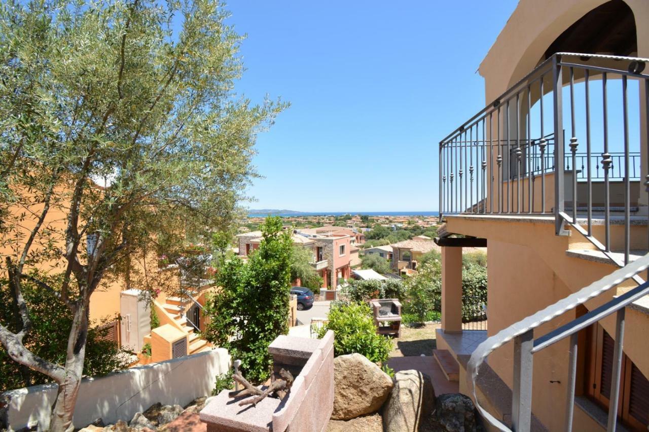 Apartamento Citai Con Splendida Vista Mare San Teodoro  Exterior foto